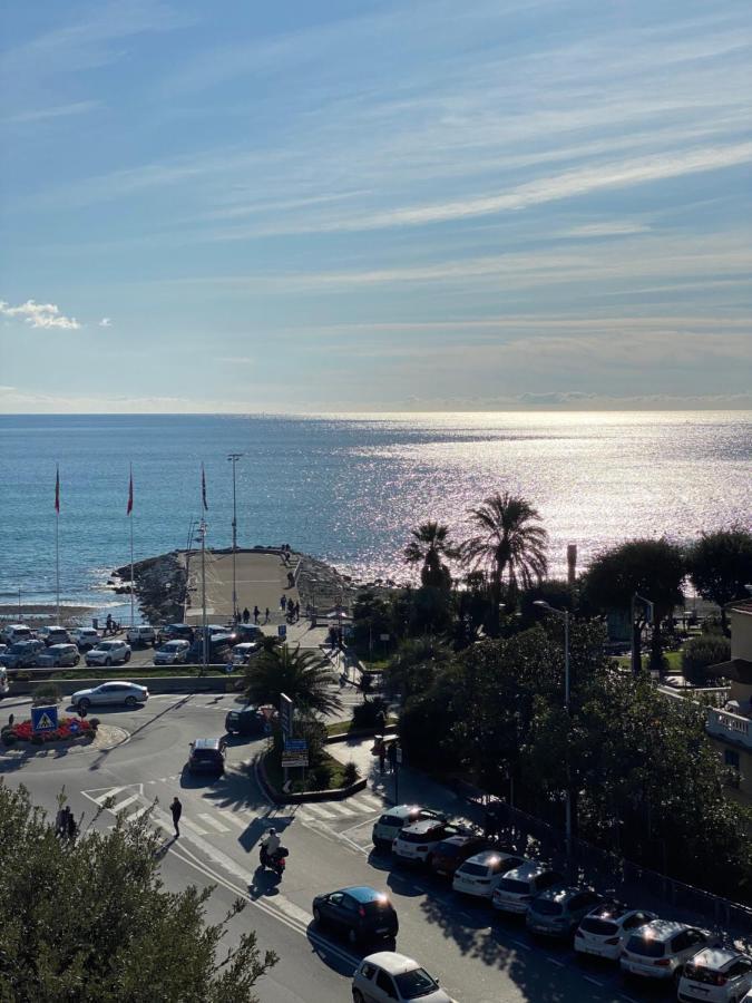 Casa Al Mare Apartment วาราซเซ ภายนอก รูปภาพ